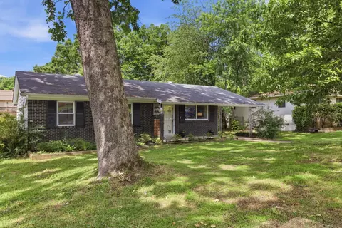 318 Ellis Dr, Little Rock, AR 72205