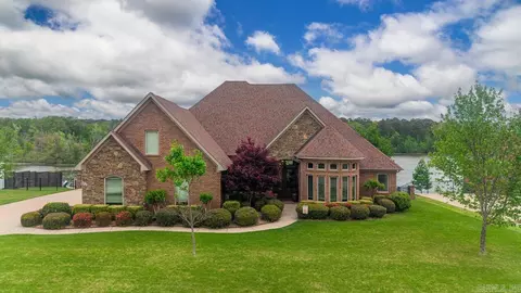 7016 Westshore Ave, Benton, AR 72019