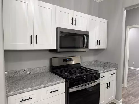 Kitchen - 1302 E 41st, Pine Bluff, AR 71601 photo 2 of 3