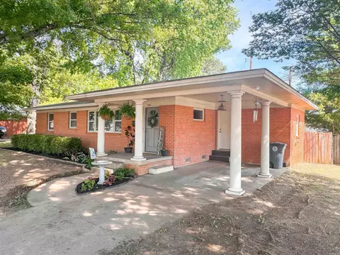 106 E Lincoln, Searcy, AR 72143