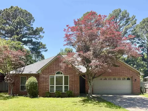 1825 Drury Ln, Conway, AR 72034