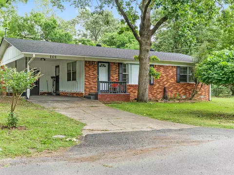 101 Puttman St, Hot Springs, AR 71913