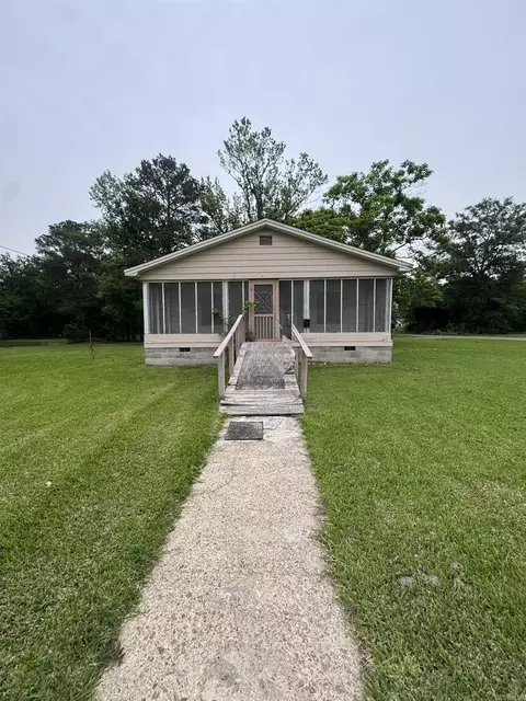 407 Martin Luther King St, Smackover, AR 71762