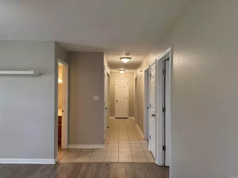 Entry Way - 1445 Pine Dr, Haskell, AR 72015 photo 1 of 3