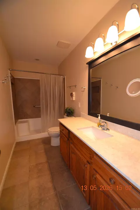 Bath - 17129 S Alexander Rd, Alexander, AR 72002 photo 1 of 6