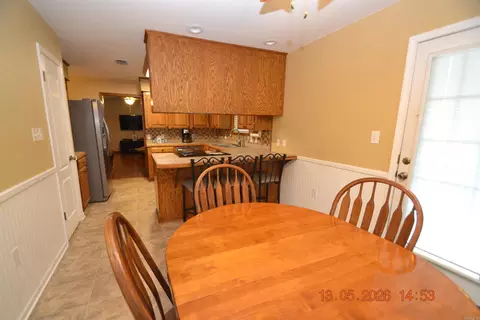 Dining - 17129 S Alexander Rd, Alexander, AR 72002 photo 4 of 4