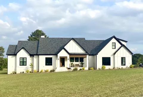 281 Jaybird Ln, Searcy, AR 72143