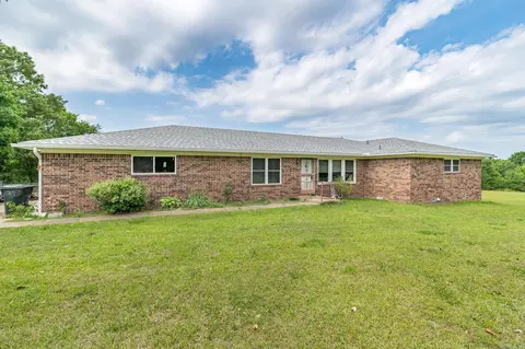 1694 Amity Rd, Hot Springs, AR 71913