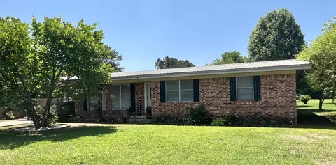 403 W Antioch St, Delight, AR 71940