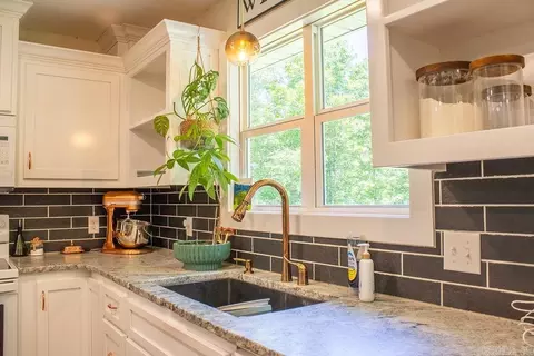 Kitchen - 131 Polk Road 295, Hatfield, AR 71945 photo 3 of 7