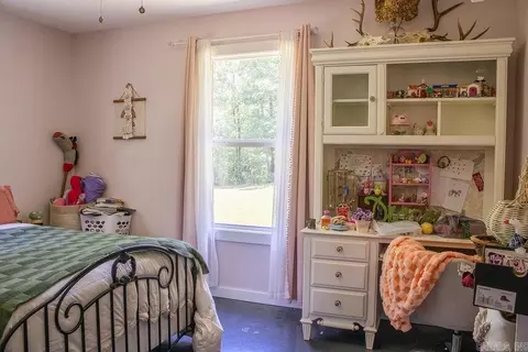 Bedroom - 131 Polk Road 295, Hatfield, AR 71945 photo 3 of 6