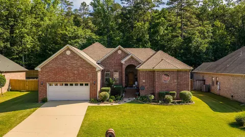 2908 Mossy Creek Dr, Little Rock, AR 72211
