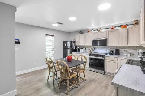 Kitchen - 136 Barentine Rd, Amity, AR 71921 photo 2 of 6