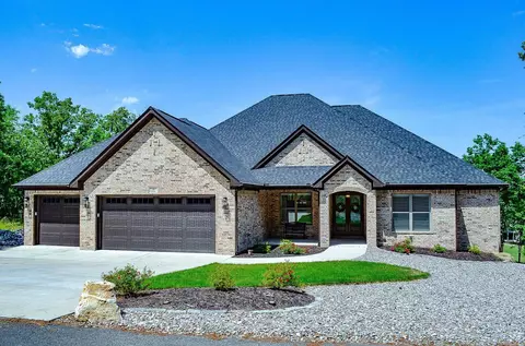 10 Piocha Ln, Hot Springs Village, AR 71909