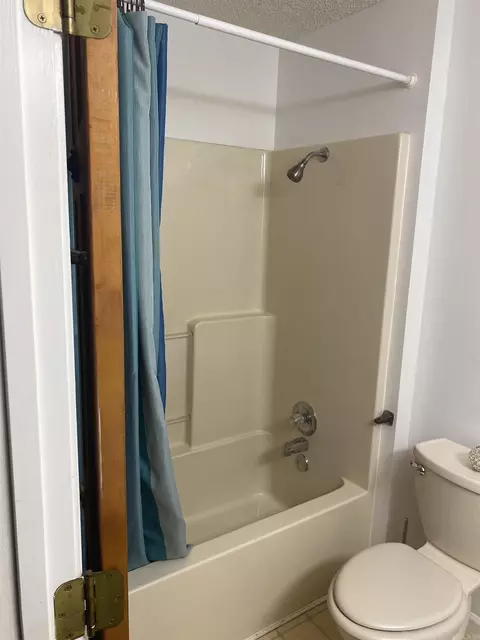 Bath - 8244 S Main St, Benton, AR 72015 photo 1 of 4