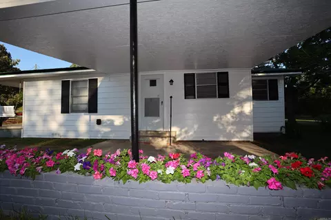 Exterior - 1702 W W Pne, Warren, AR 71671 photo 3 of 11