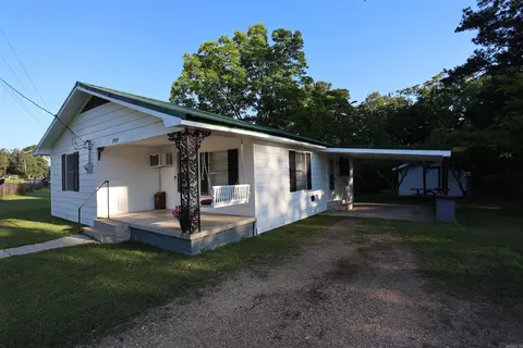 Exterior - 1702 W W Pne, Warren, AR 71671 photo 2 of 11