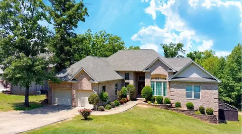 17 Wellington Pl, Cabot, AR 72023