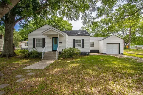 123 N Olive St, Benton, AR 72015