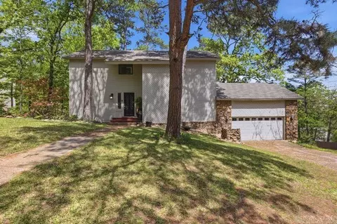 42 Stoneledge Dr, Maumelle, AR 72113