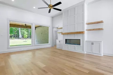 Living - 7130 Moon View Pl, Alexander, AR 72002 photo 2 of 3
