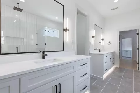 Bath - 7130 Moon View Pl, Alexander, AR 72002 photo 1 of 6