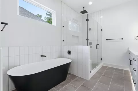 Bath - 7130 Moon View Pl, Alexander, AR 72002 photo 3 of 6