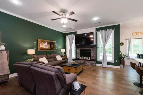 Living - 6096 Meridian Dr, Alexander, AR 72002 photo 1 of 2