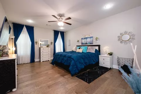 Bedroom - 6096 Meridian Dr, Alexander, AR 72002 photo 1 of 6