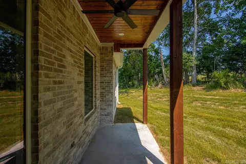 Exterior - 2116 Sable Oaks, Bryant, AR 72022 photo 5 of 7
