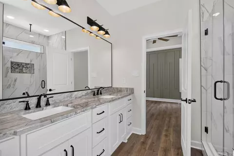 Bath - 2116 Sable Oaks, Bryant, AR 72022 photo 3 of 4