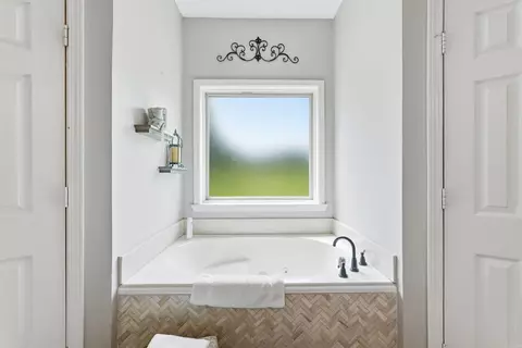 Bath - 30 Pinnacle Springs Rd, Greenbrier, AR 72058 photo 5 of 5