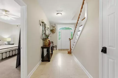 Entry Way - 30 Pinnacle Springs Rd, Greenbrier, AR 72058 photo 2 of 3