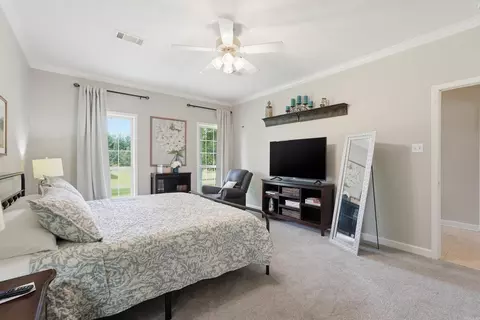 Bedroom - 30 Pinnacle Springs Rd, Greenbrier, AR 72058 photo 2 of 6