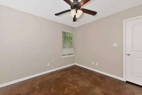 Bedroom - 1296 Ridge Rd, Benton, AR 72015 photo 3 of 12