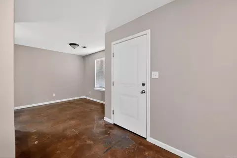 Entry Way - 1296 Ridge Rd, Benton, AR 72015 photo 1 of 5