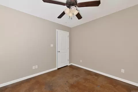Bedroom - 1296 Ridge Rd, Benton, AR 72015 photo 4 of 12