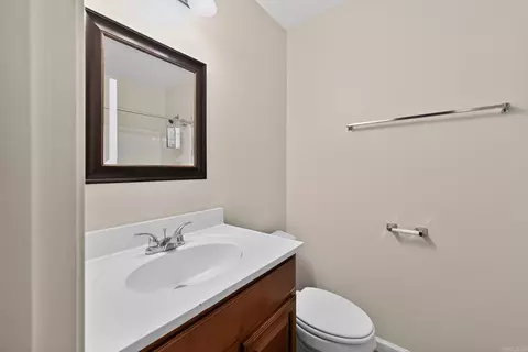 Bath - 1296 Ridge Rd, Benton, AR 72015 photo 5 of 6