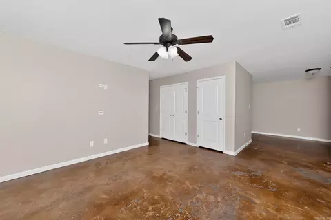 Living - 1296 Ridge Rd, Benton, AR 72015 photo 4 of 4