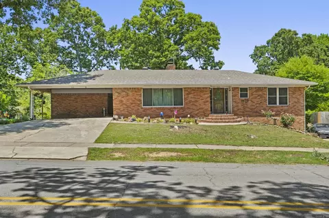 1621 Crestwood Rd, North Little Rock, AR 72116