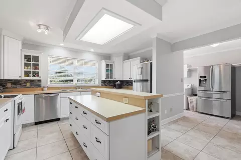 Kitchen - 31 Azalea Cir, Benton, AR 72019 photo 3 of 5