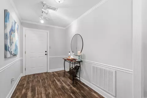 Entry Way - 31 Azalea Cir, Benton, AR 72019 photo 5 of 5