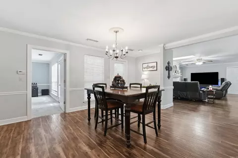 Dining - 31 Azalea Cir, Benton, AR 72019 photo 2 of 2