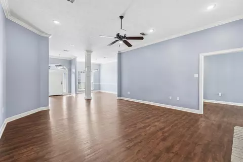 Living - 1810 Amelia Dr, Conway, AR 72034 photo 2 of 9