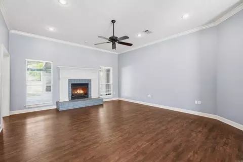 Living - 1810 Amelia Dr, Conway, AR 72034 photo 4 of 9