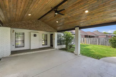 Exterior - 1810 Amelia Dr, Conway, AR 72034 photo 4 of 11