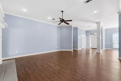Living - 1810 Amelia Dr, Conway, AR 72034 photo 3 of 9