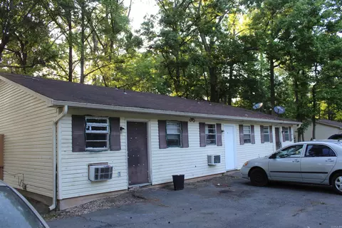 Exterior - 1600 N Lane St, Pine Bluff, AR 71602 photo 3 of 9