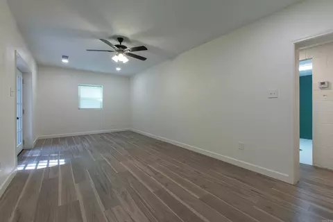 Living - 2103 Wright Ave, Benton, AR 72019 photo 11 of 14