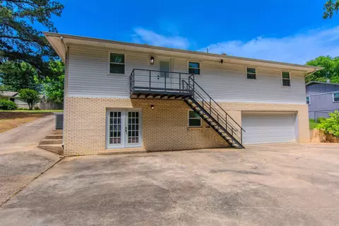 Exterior - 2103 Wright Ave, Benton, AR 72019 photo 7 of 10